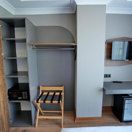 Shelton Airport Hotel Arnavutkoy ภายนอก รูปภาพ